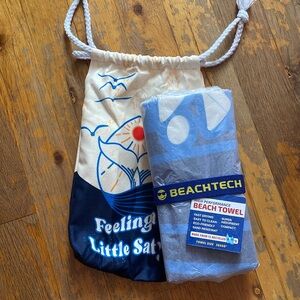 NWT Beachtech Eco-Friendly Beach Towel in Carrying Bag